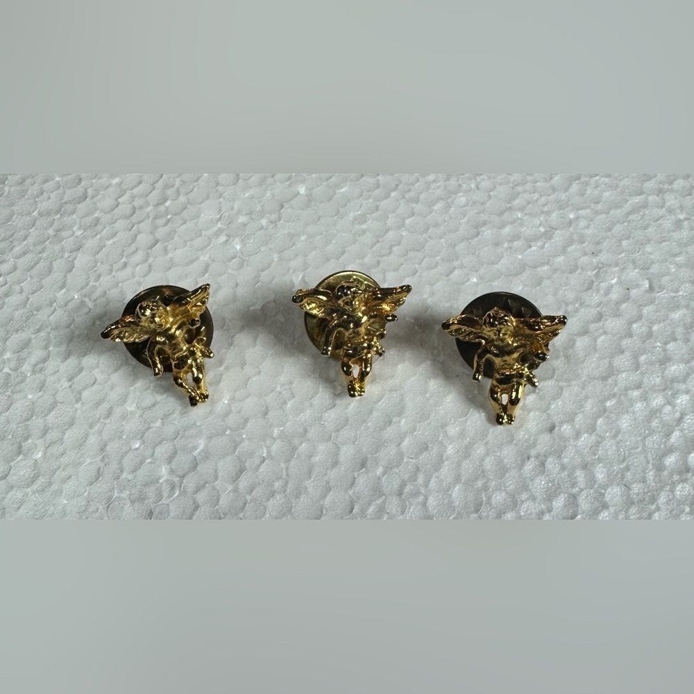 Cherub Angel Guardian Gold Tone Vintage
Lapel Pin Brooch Set